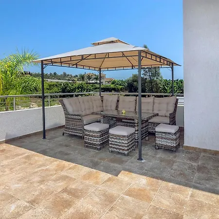 Combination Oniros By Prestige Bookings *