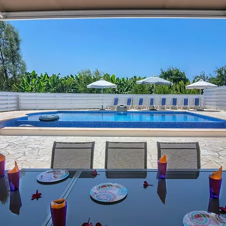 Vilă Combination Oniros By Prestige Bookings *